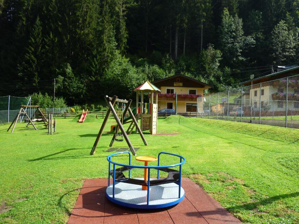 Vronis Landhaus Apartments Hüttau Exterior foto