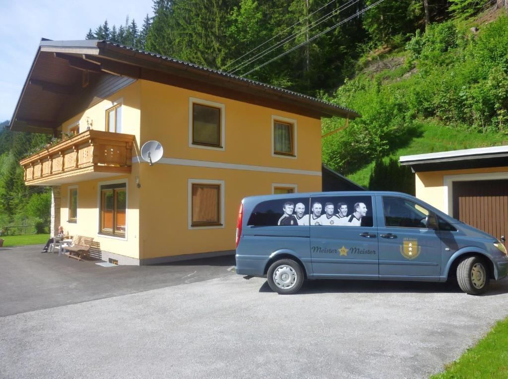 Vronis Landhaus Apartments Hüttau Exterior foto